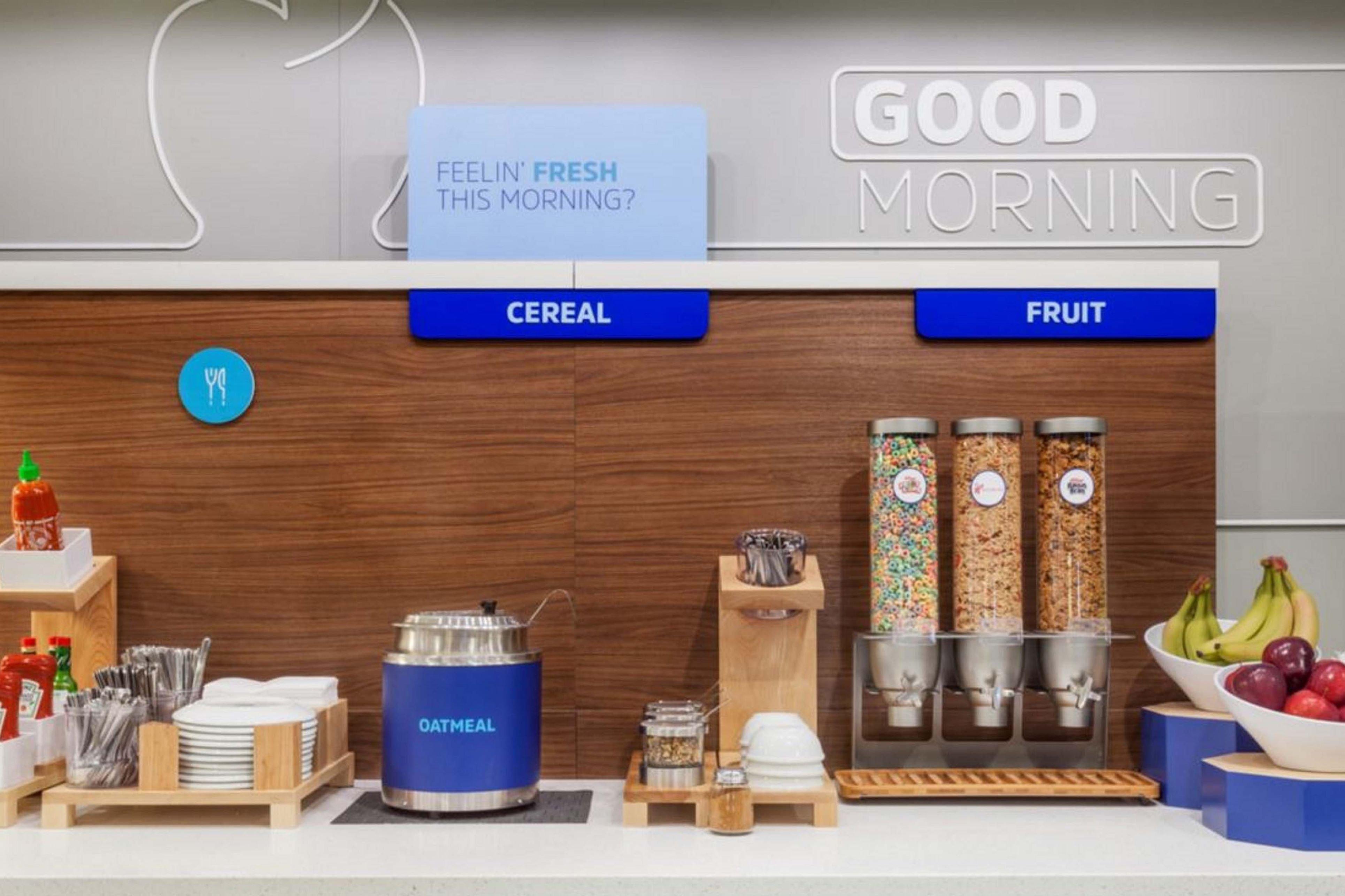 Holiday Inn Express Hotel & Suites Santa Cruz By Ihg Buitenkant foto