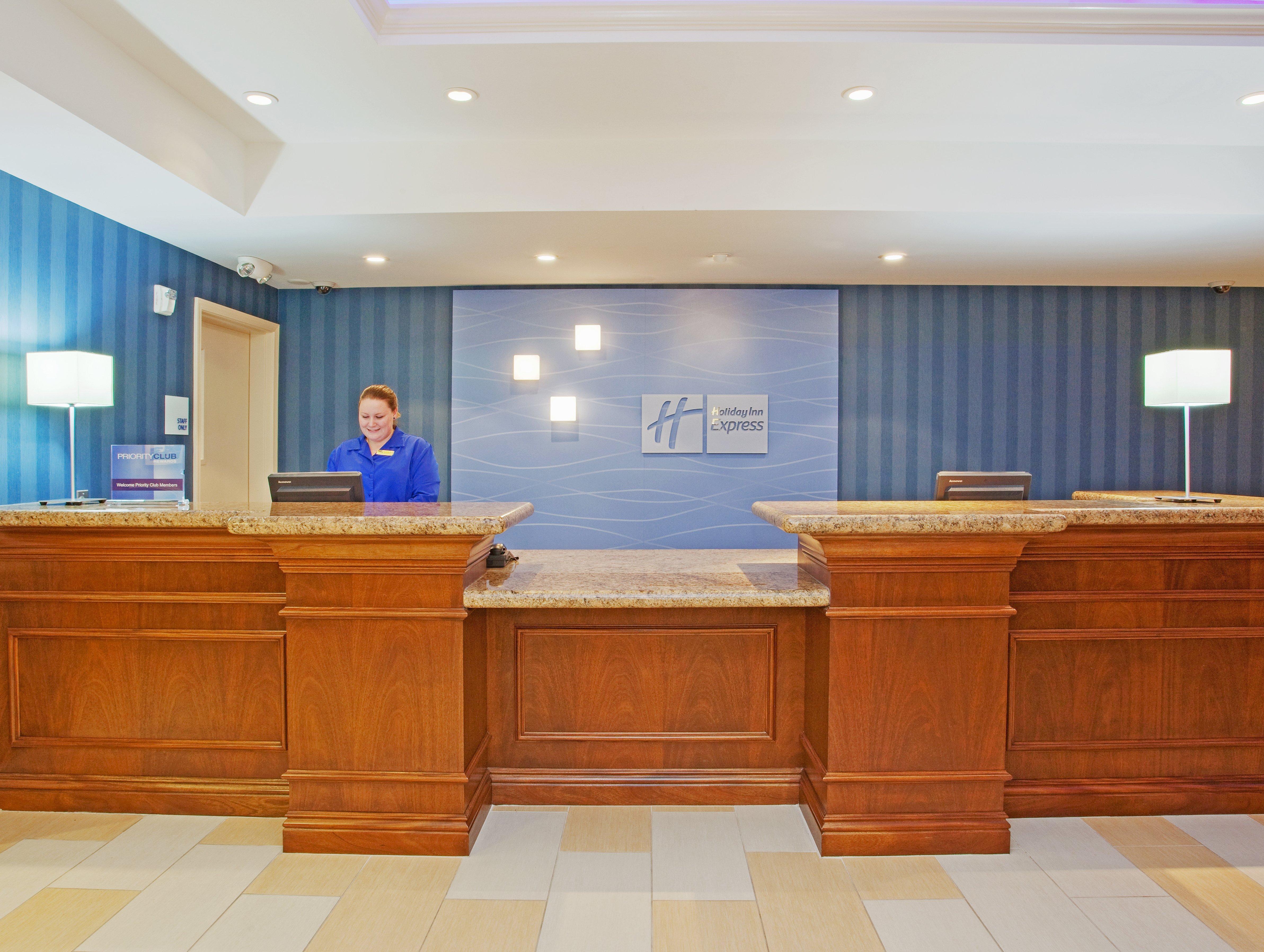 Holiday Inn Express Hotel & Suites Santa Cruz By Ihg Buitenkant foto